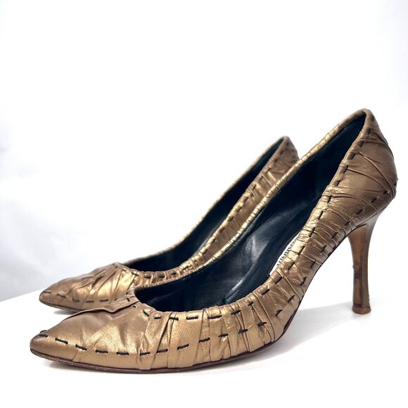 Manolo Blahnik Leather Pumps Gold Cooper Tone Size US 7, EU 37 - Picture 1 of 5